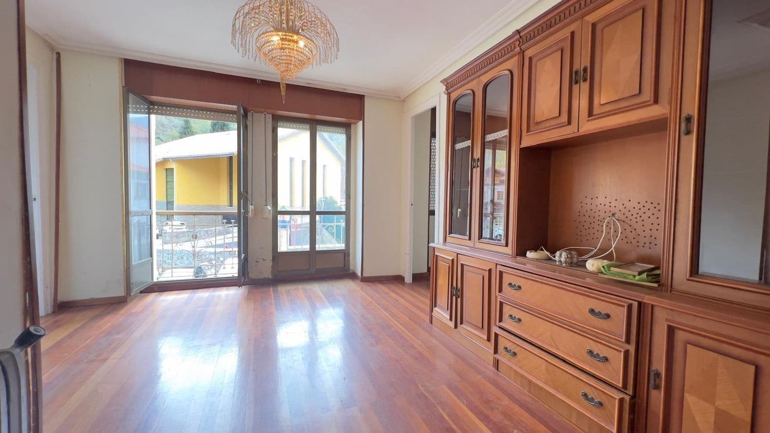 Apartamento de 3 habitaciones en Somiedo en venta con garaje - 153.000 € (Ref: 9455744)