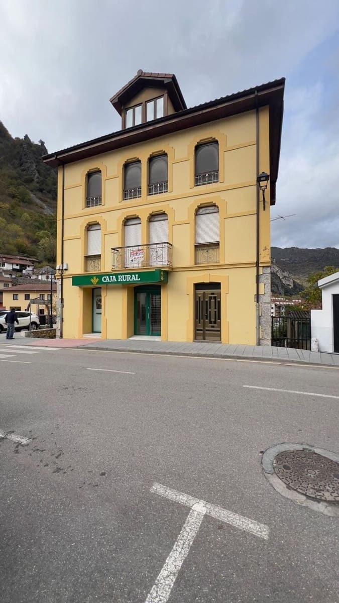 Apartamento de 3 habitaciones en Somiedo en venta con garaje - 153.000 € (Ref: 9455744)