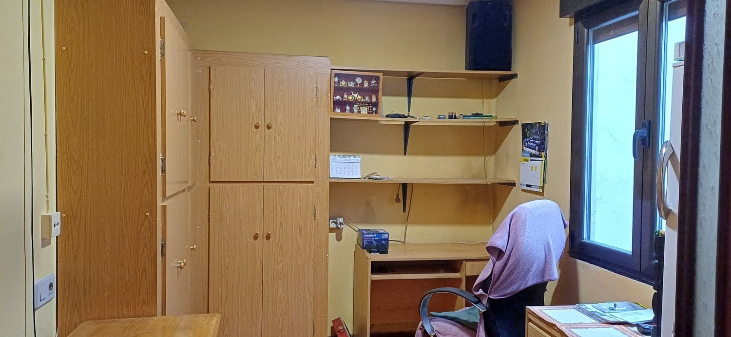 4 quarto Apartamento para venda em Mieres com garagem - 72 500 € (Ref: 9460961)