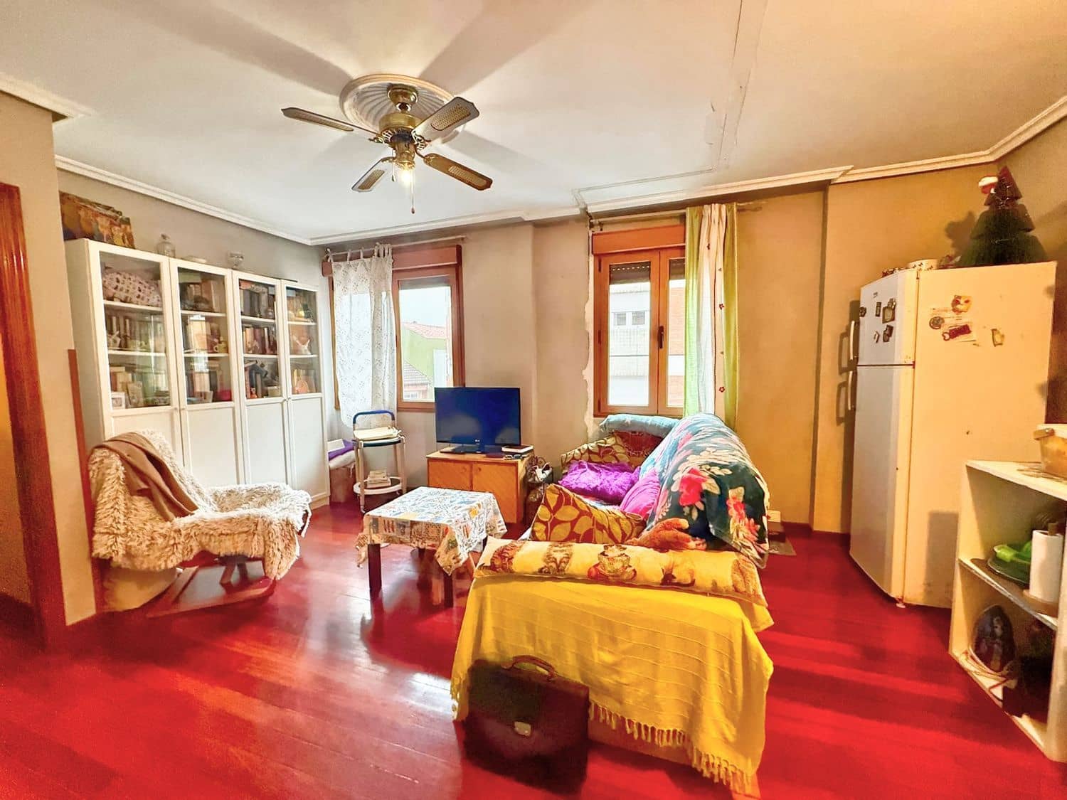 Apartamento de 2 habitaciones en Avilés en venta con garaje - 120.000 € (Ref: 9460962)