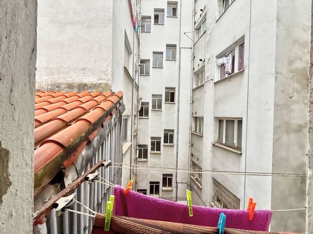 Apartamento de 2 habitaciones en Avilés en venta con garaje - 120.000 € (Ref: 9460962)