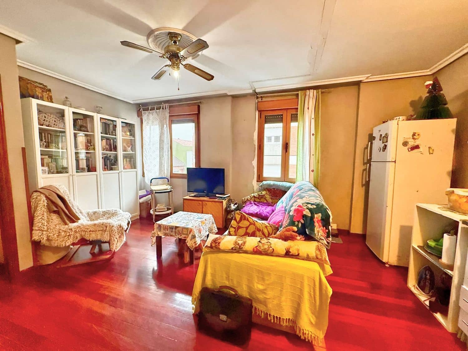 Apartamento de 2 habitaciones en Avilés en venta con garaje - 120.000 € (Ref: 9460962)