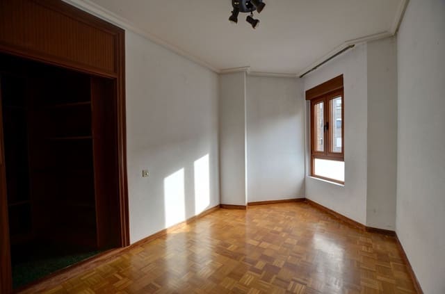 4 Zimmer Apartment zu verkaufen in Castrillón mit Garage - 227.000 € (Ref: 9460964)