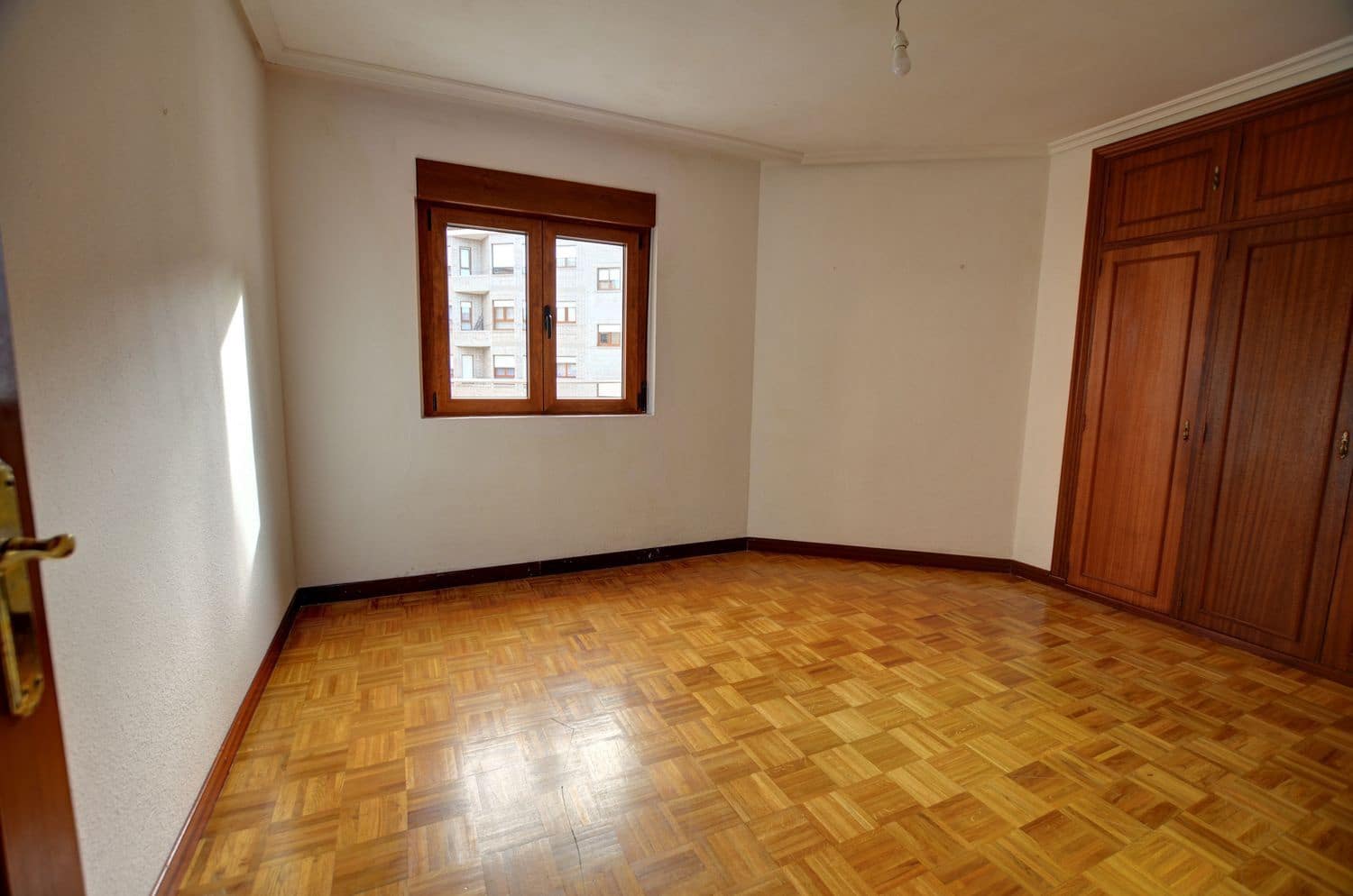 4 quarto Apartamento para venda em Castrillon com garagem - 227 000 € (Ref: 9460964)