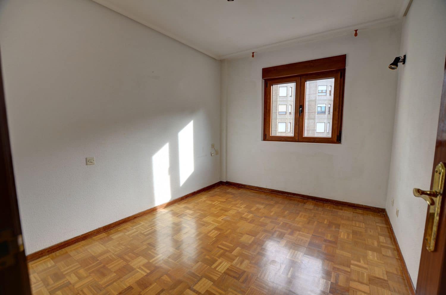 4 quarto Apartamento para venda em Castrillon com garagem - 227 000 € (Ref: 9460964)