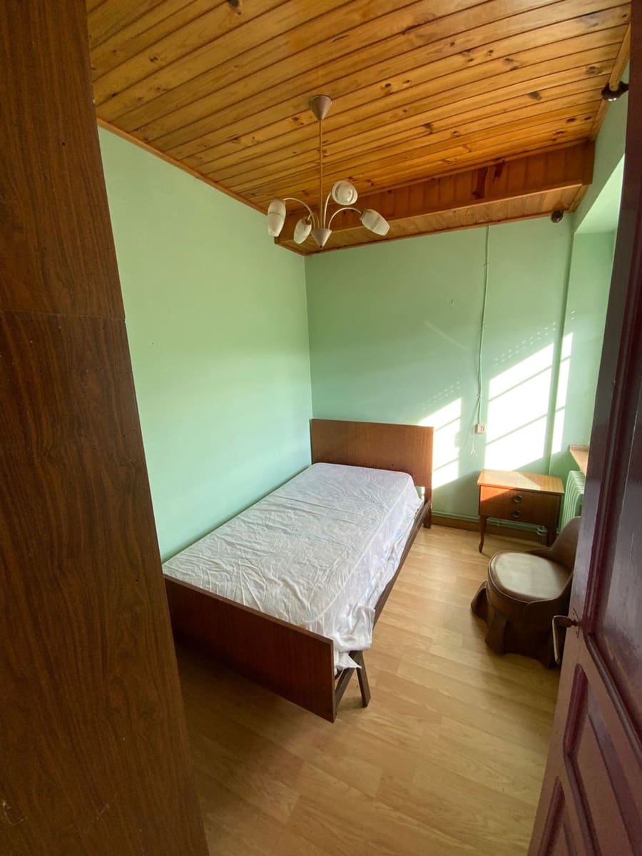 4 bedroom Finca/Country House for sale in Luarca with garage - € 240,000 (Ref: 9461137)