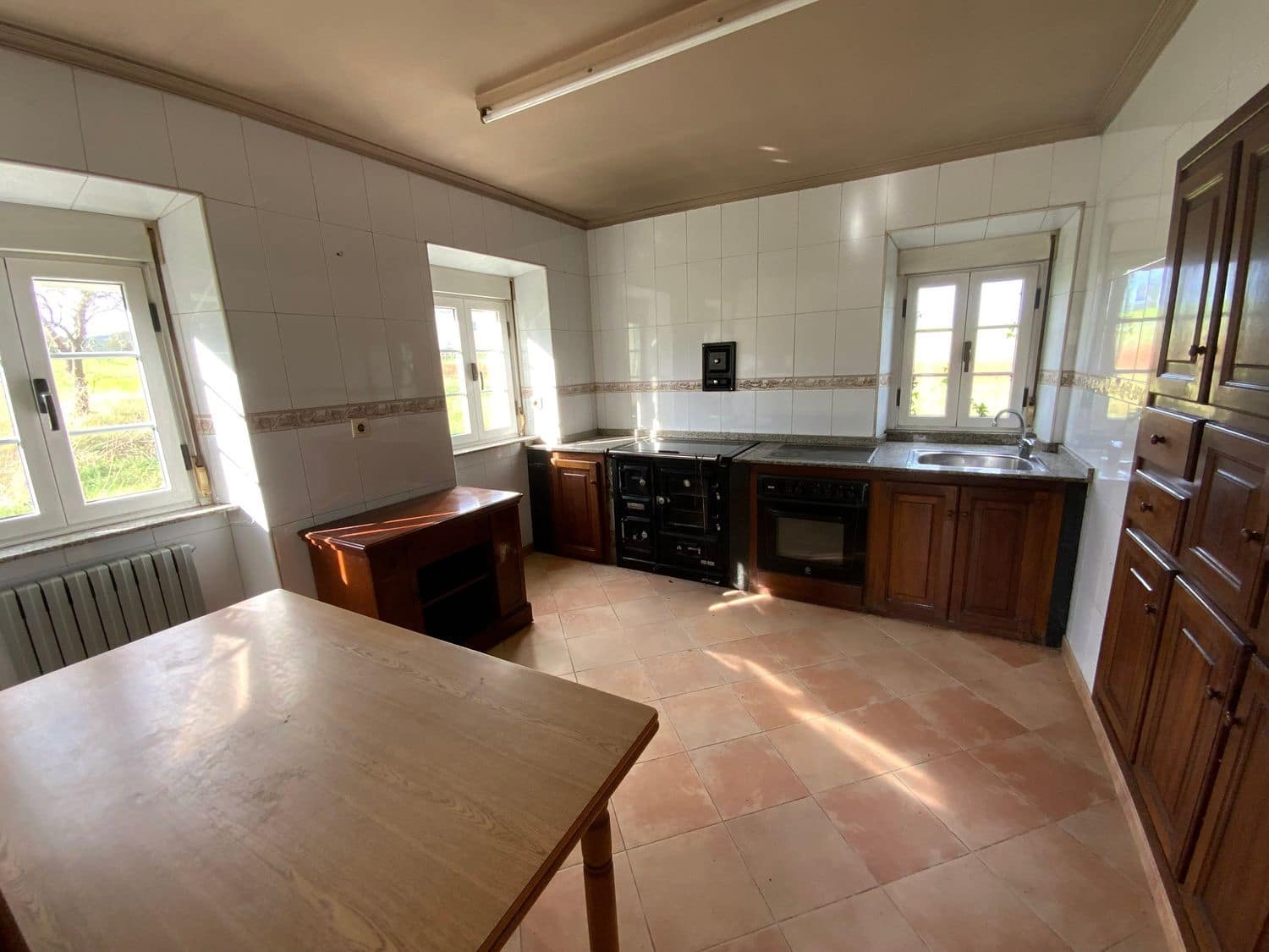 4 bedroom Finca/Country House for sale in Luarca with garage - € 240,000 (Ref: 9461137)