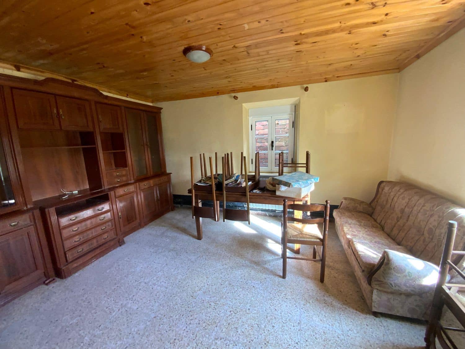 4 bedroom Finca/Country House for sale in Luarca with garage - € 240,000 (Ref: 9461137)