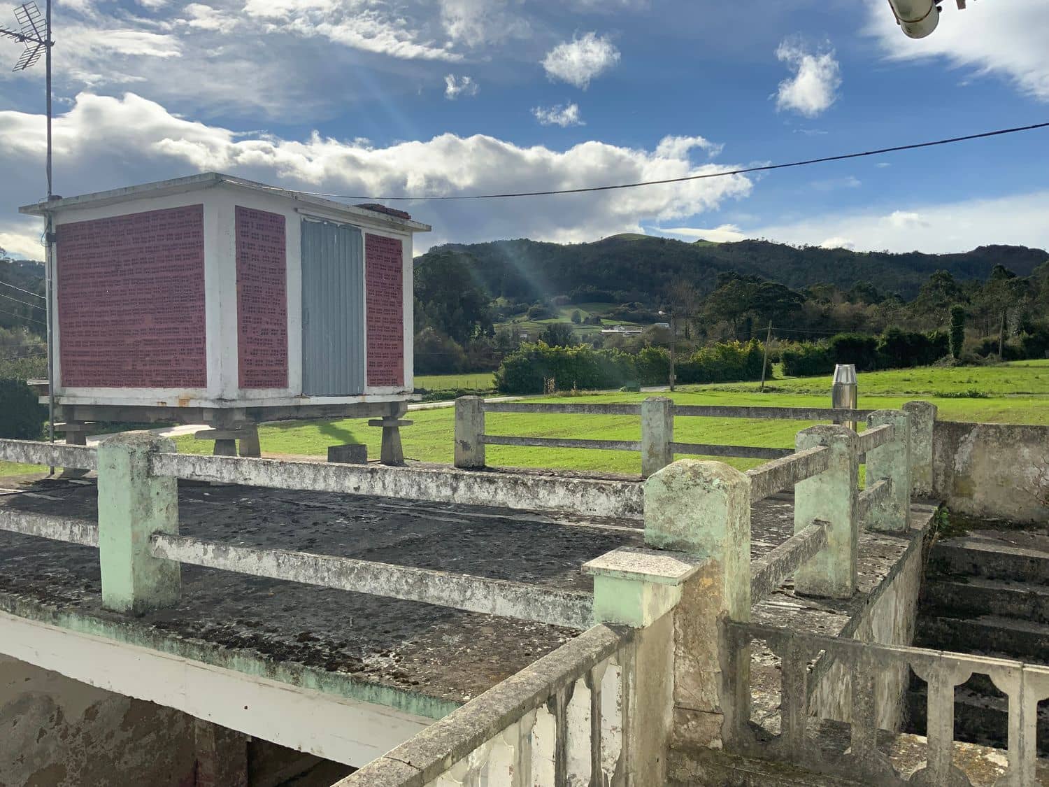 4 bedroom Finca/Country House for sale in Luarca with garage - € 240,000 (Ref: 9461137)