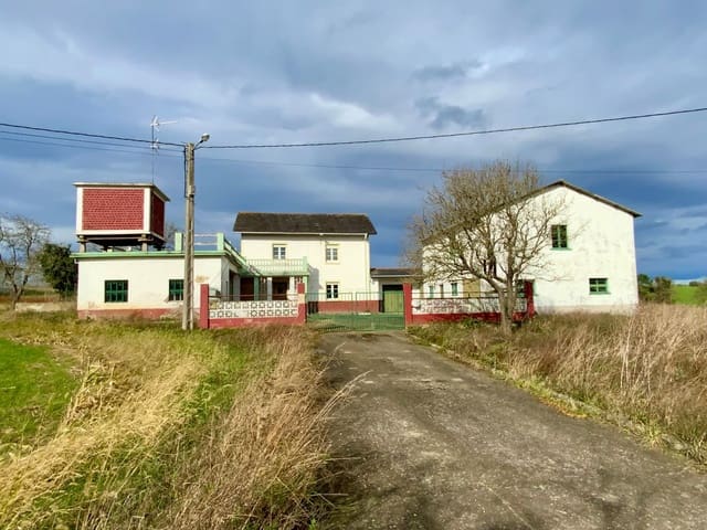 4 chambre Finca/Maison de Campagne à vendre à Luarca, Valdés avec garage - 240 000 € (Ref: 9461137)