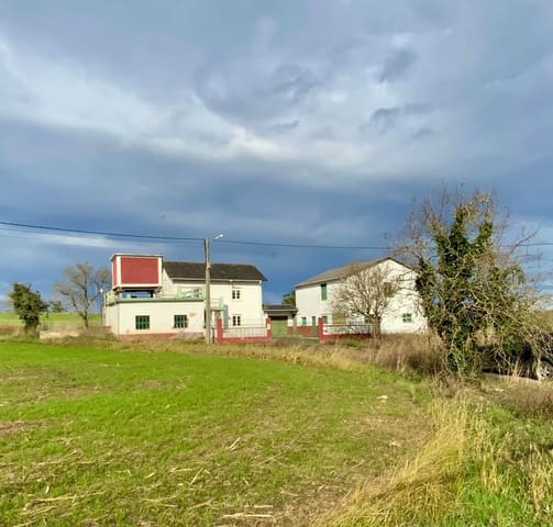 4 chambre Finca/Maison de Campagne à vendre à Luarca, Valdés avec garage - 240 000 € (Ref: 9461137)