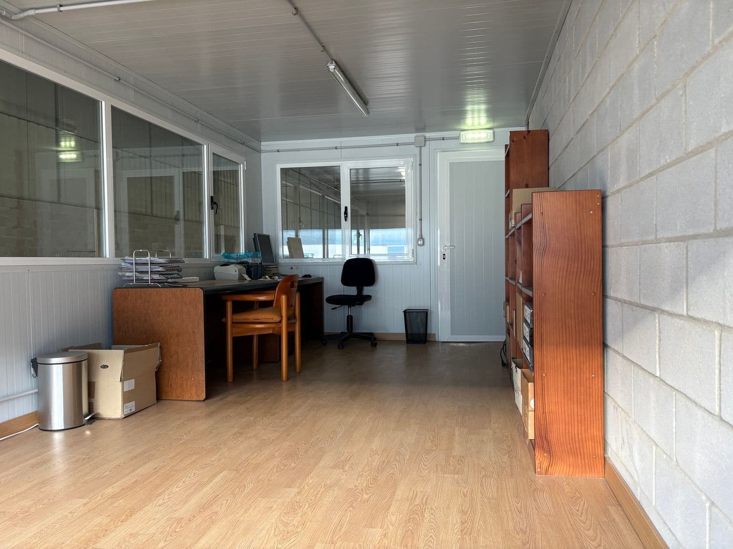 Local Commercial à vendre à Corvera de Asturias - 465 000 € (Ref: 9465237)