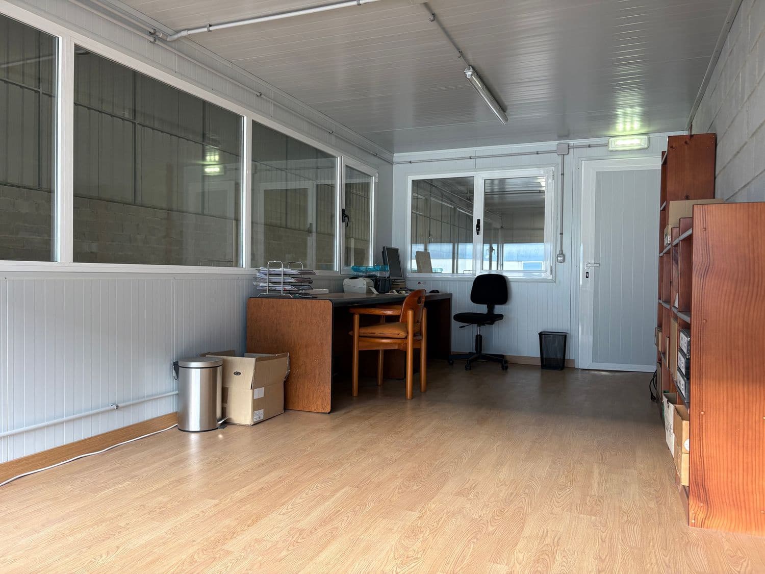 Local Commercial à vendre à Corvera de Asturias - 465 000 € (Ref: 9465237)