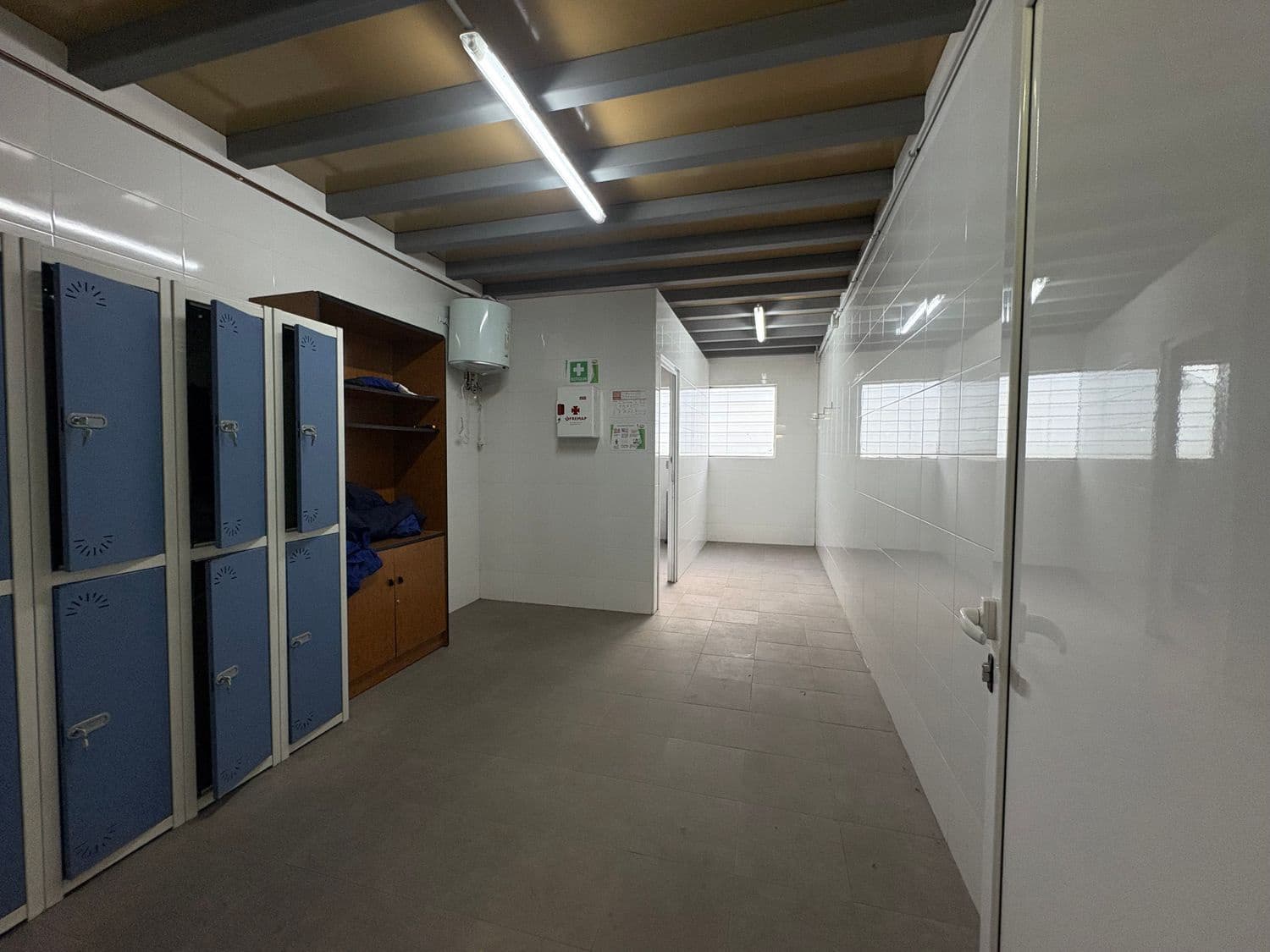 Local Commercial à vendre à Corvera de Asturias - 465 000 € (Ref: 9465237)