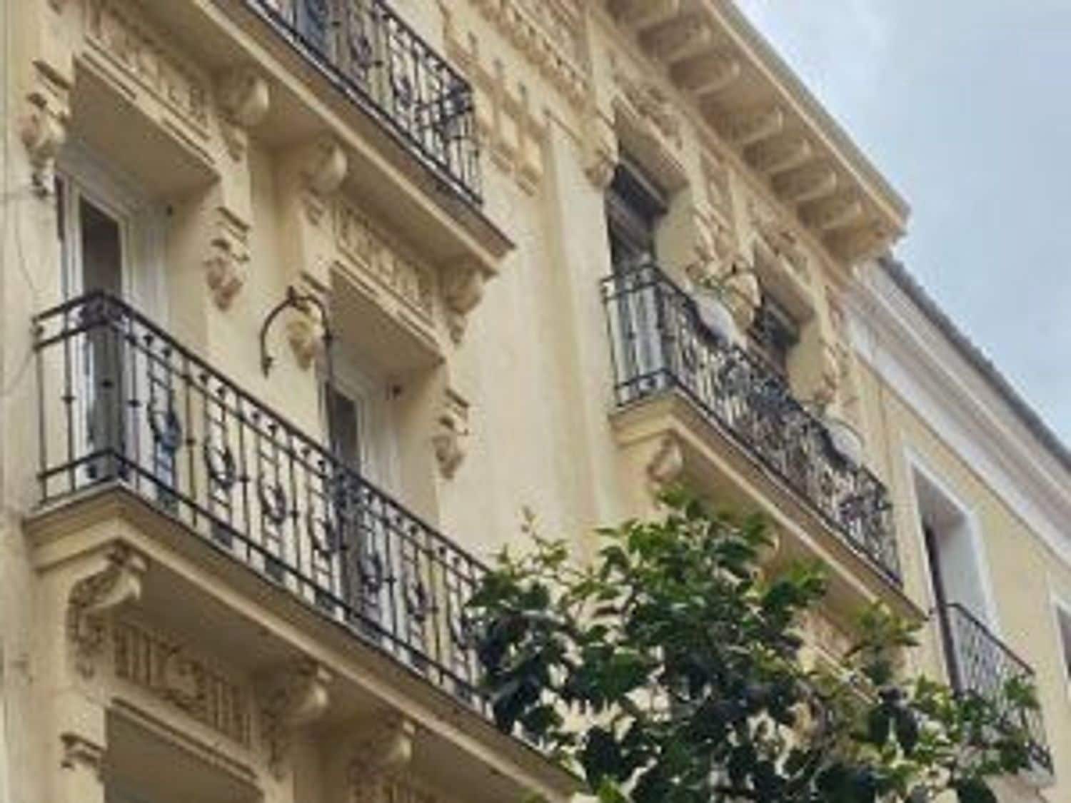 2 Zimmer Apartment zu vermieten in Madrid Stadt mit Garage - 2.600 € (Ref: 9465239)