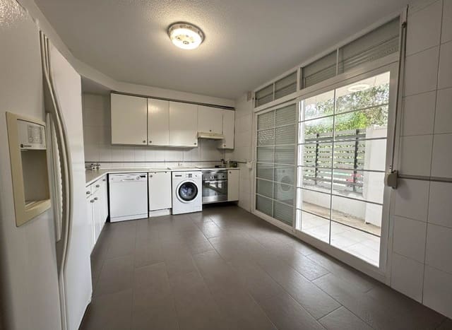 4 Zimmer Haus zu verkaufen in Las Rozas de Madrid mit Pool Garage - 890.000 € (Ref: 9467959)