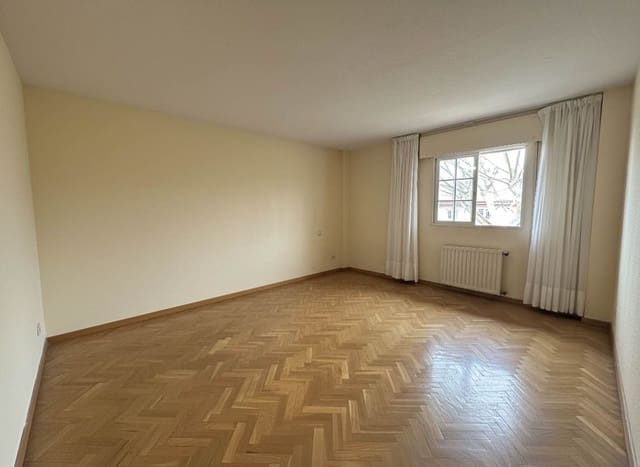 4 Zimmer Haus zu verkaufen in Las Rozas de Madrid mit Pool Garage - 890.000 € (Ref: 9467959)