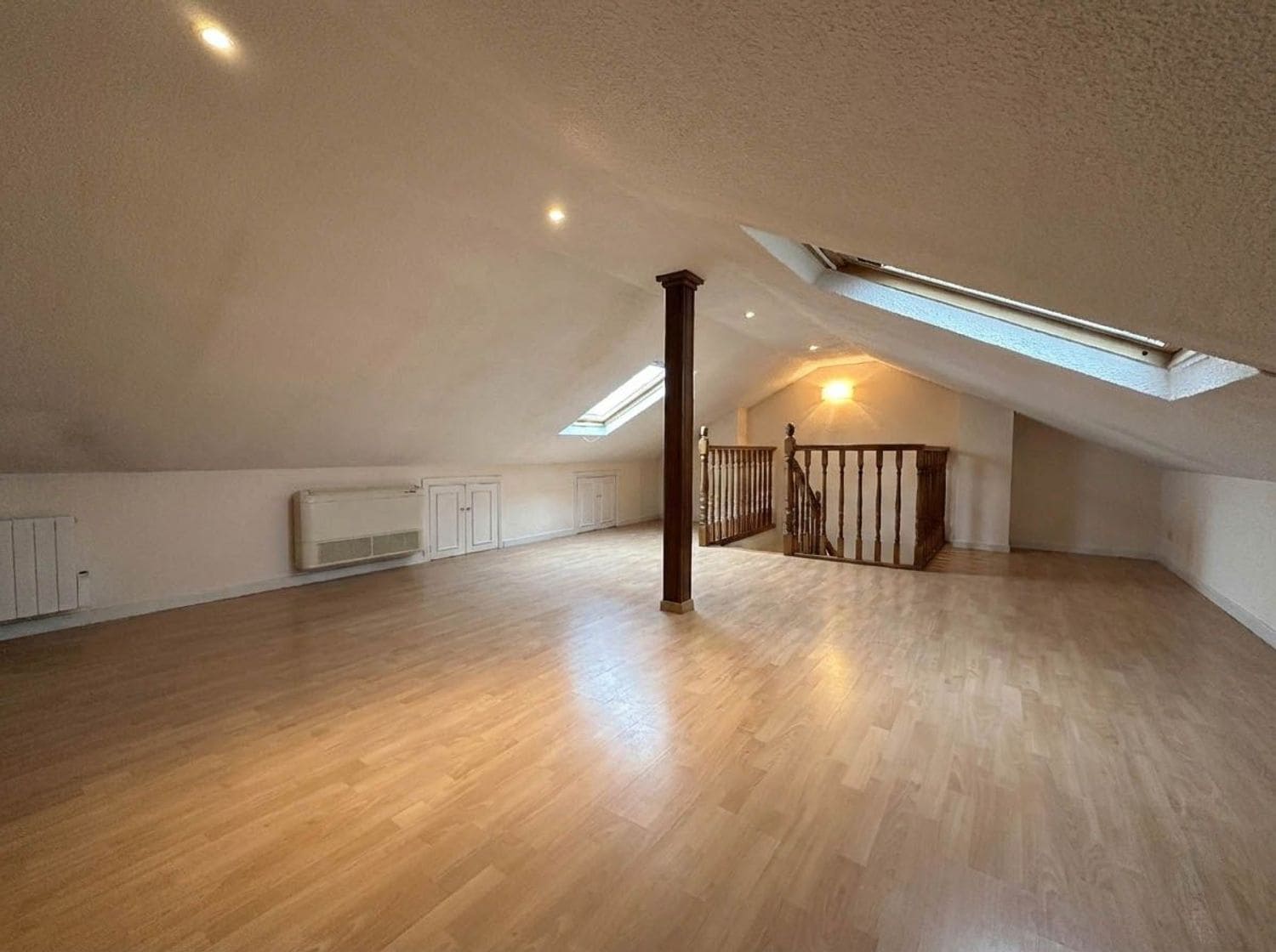 4 Zimmer Haus zu verkaufen in Las Rozas de Madrid mit Pool Garage - 890.000 € (Ref: 9467959)