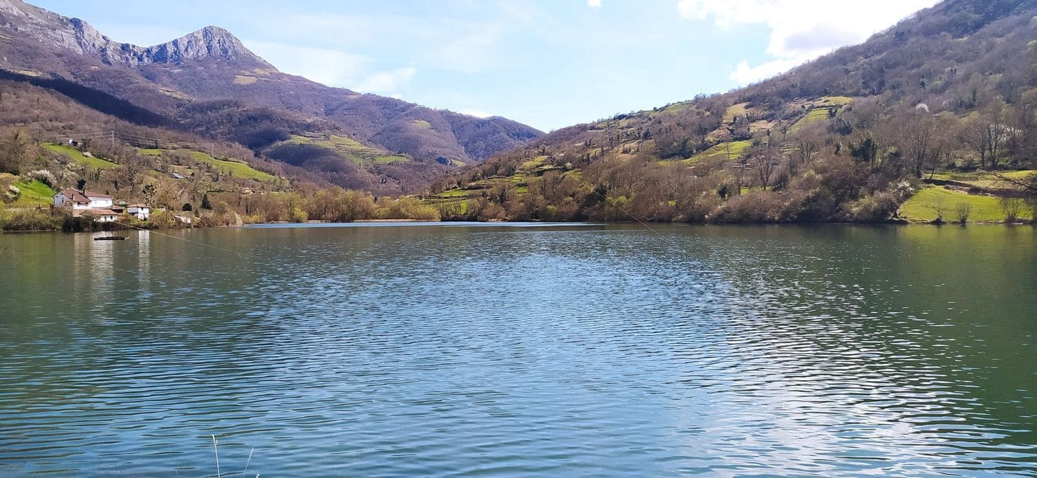 5 quarto Quinta/Casa Rural para venda em Quiros com garagem - 125 000 € (Ref: 9467960)