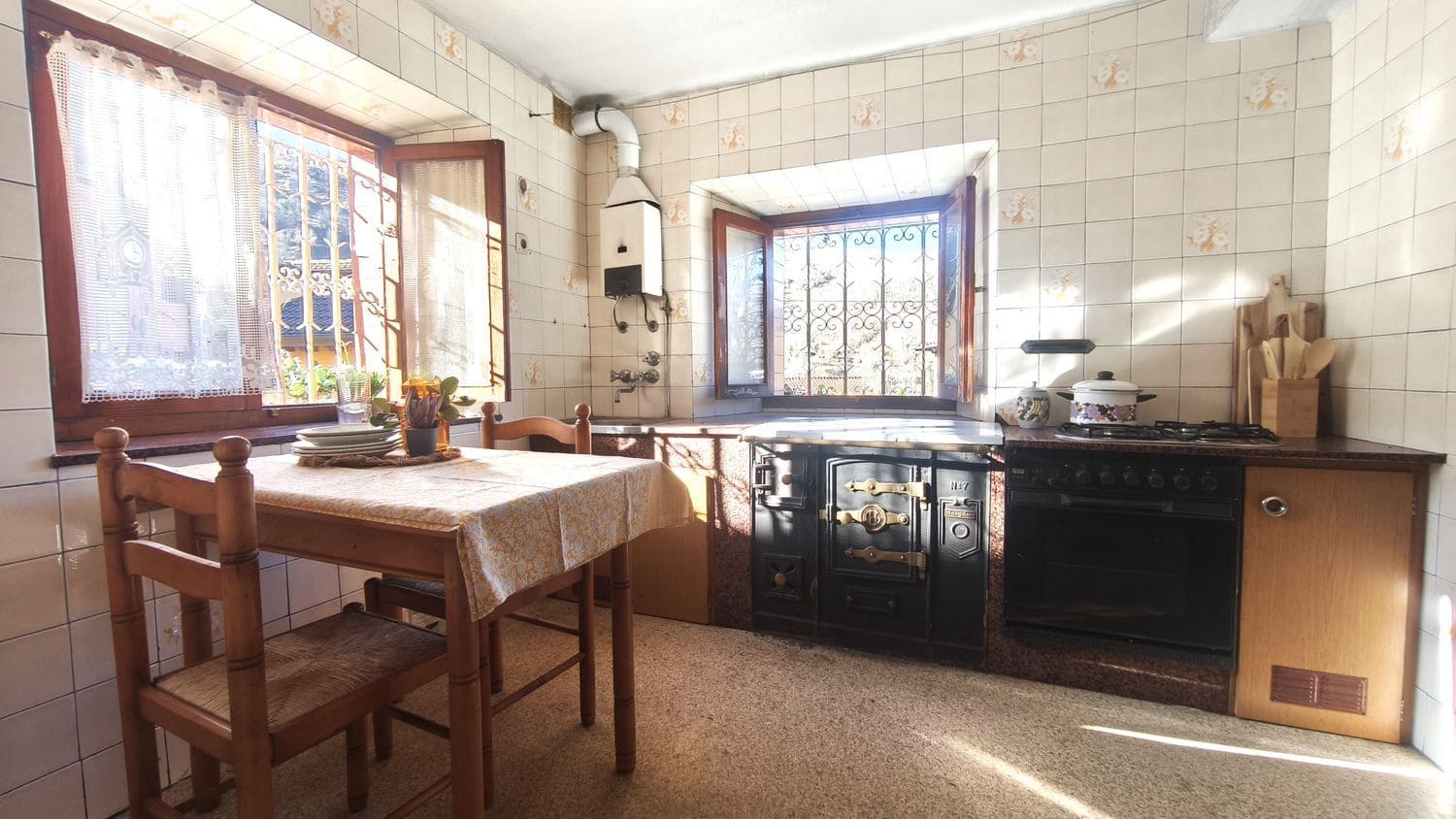 5 quarto Quinta/Casa Rural para venda em Quiros com garagem - 125 000 € (Ref: 9467960)