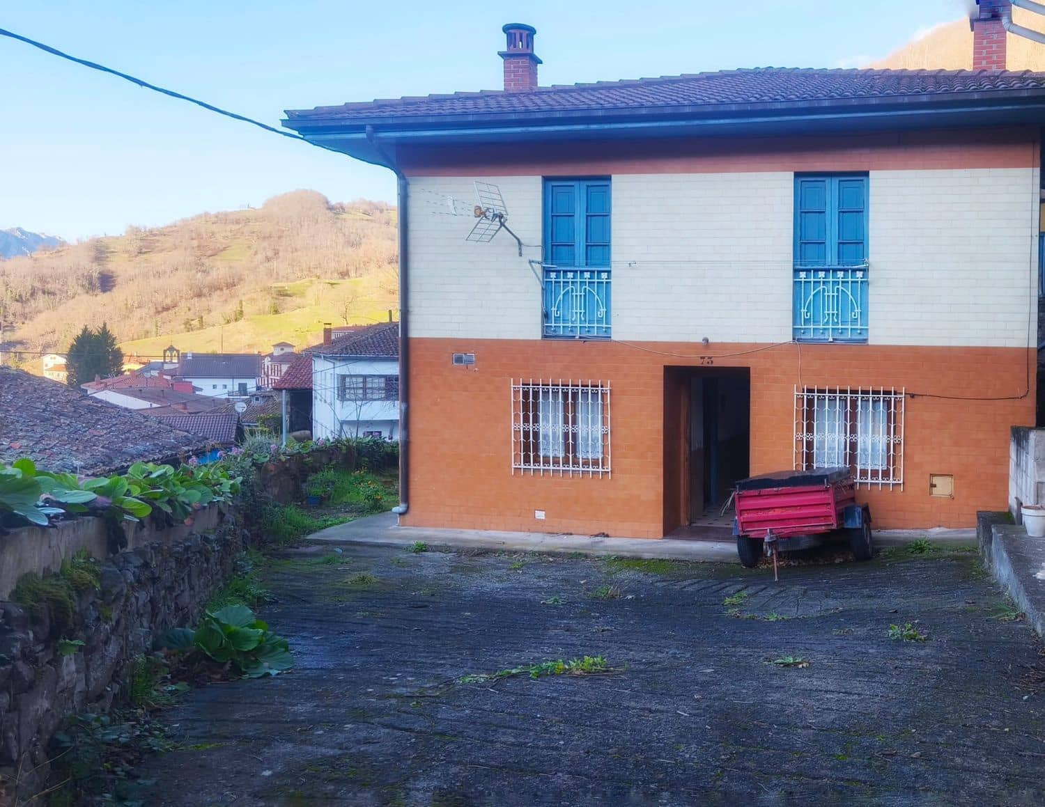 5 quarto Quinta/Casa Rural para venda em Quiros com garagem - 125 000 € (Ref: 9467960)