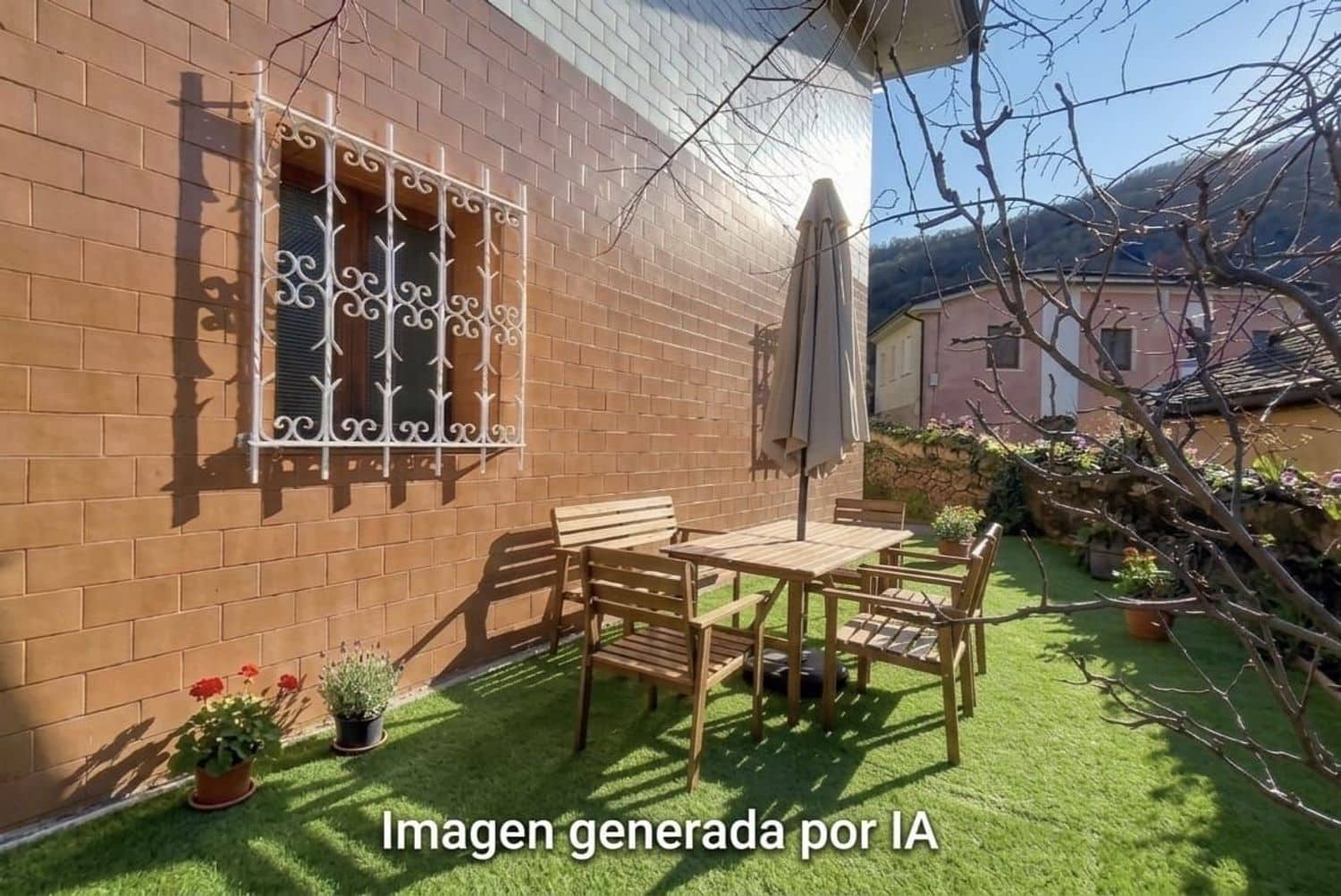 5 bedroom Finca/Country House for sale in Quiros with garage - € 123,000 (Ref: 9467960)
