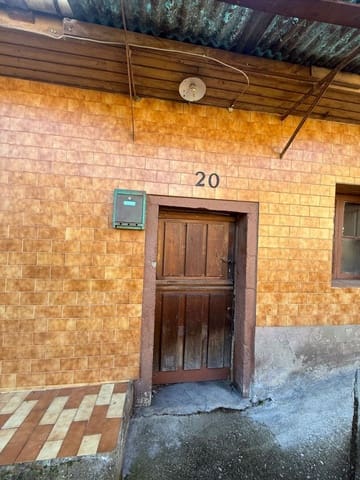 3 bedroom Townhouse for sale in Quirós with garage - € 40,000 (Ref: 9467961)