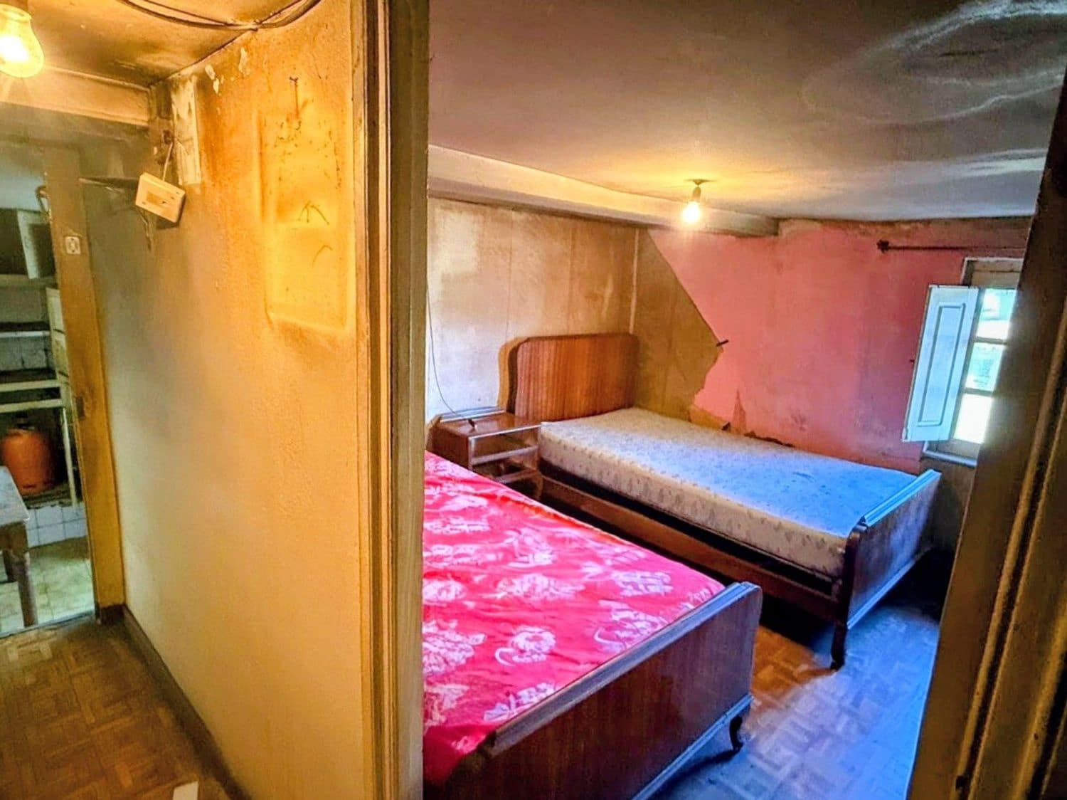 3 quarto Casa em Banda para venda em Quiros com garagem - 40 000 € (Ref: 9467961)