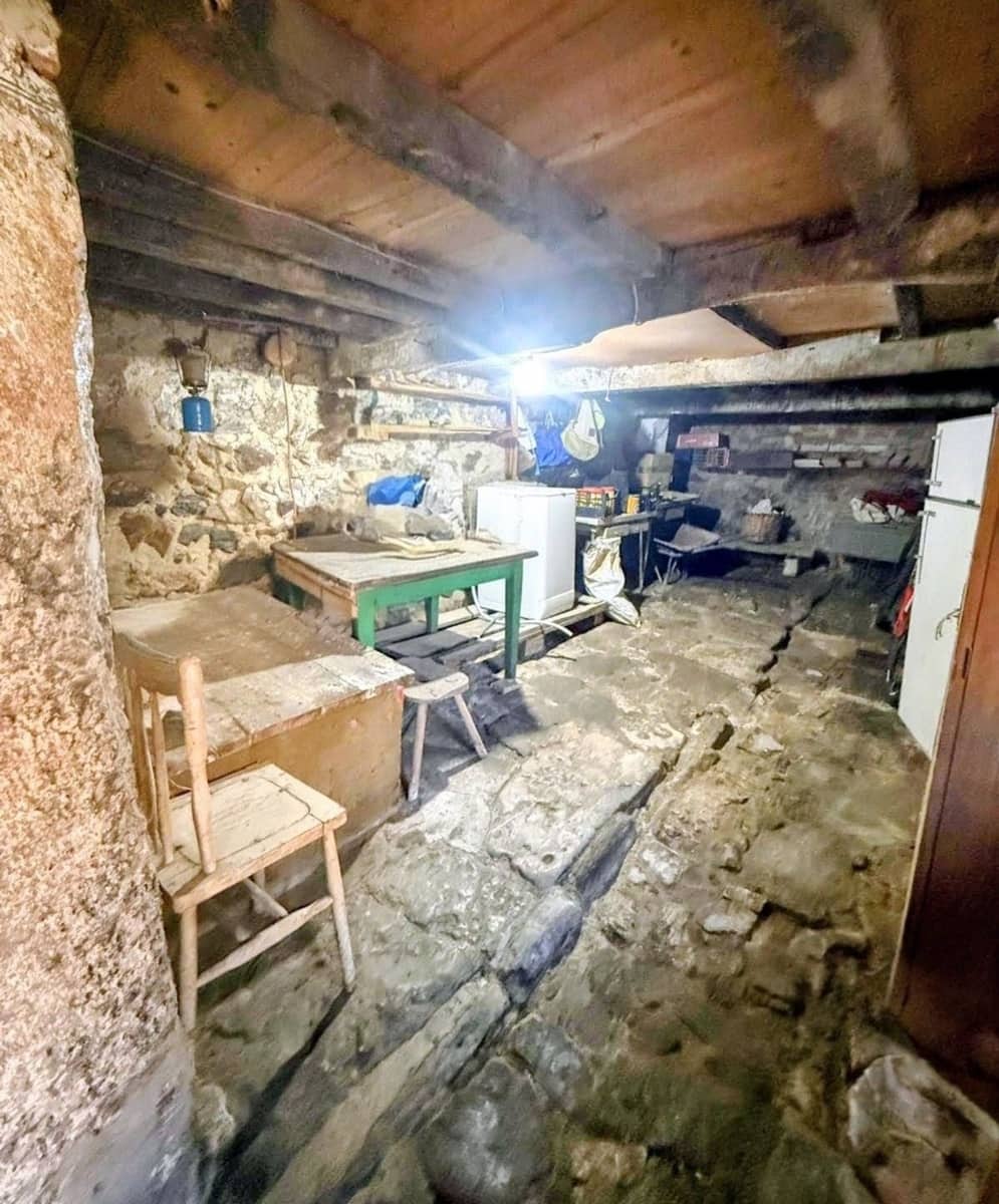 3 quarto Casa em Banda para venda em Quiros com garagem - 40 000 € (Ref: 9467961)