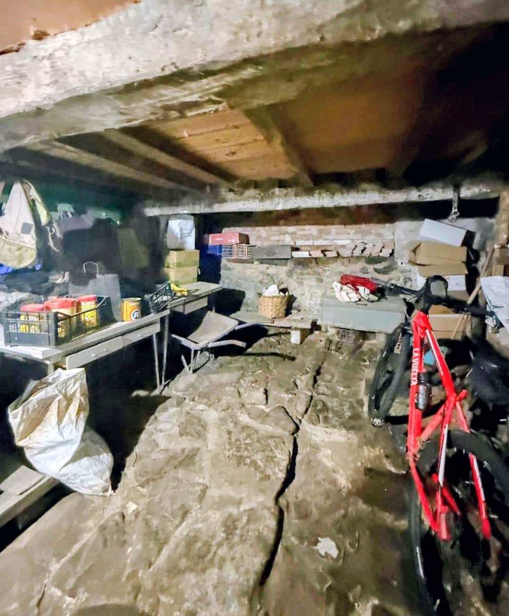 3 quarto Casa em Banda para venda em Quiros com garagem - 40 000 € (Ref: 9467961)