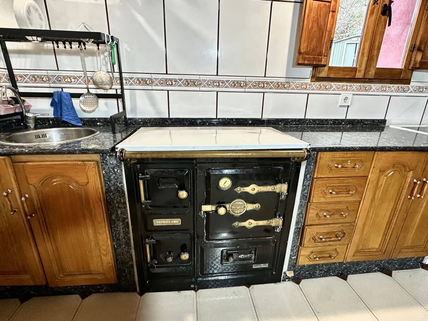 3 chambre Maison de Ville à vendre à Bimenes avec garage - 98 900 € (Ref: 9470496)