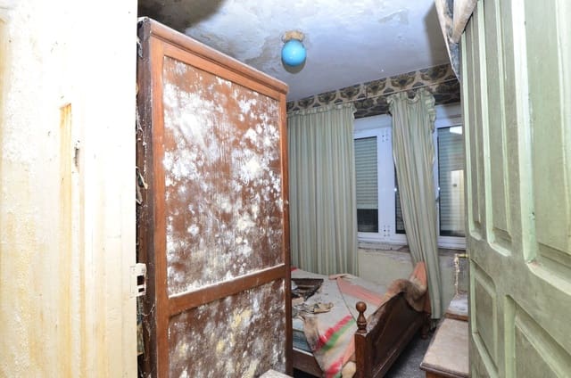 5 quarto Quinta/Casa Rural para venda em Tineo com garagem - 70 000 € (Ref: 9470497)