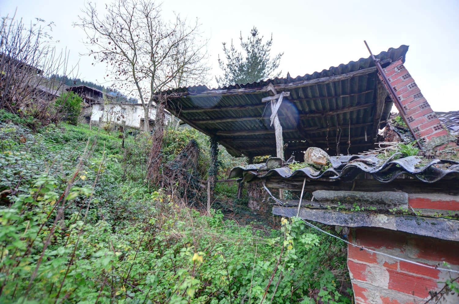 5 quarto Quinta/Casa Rural para venda em Tineo com garagem - 70 000 € (Ref: 9470497)