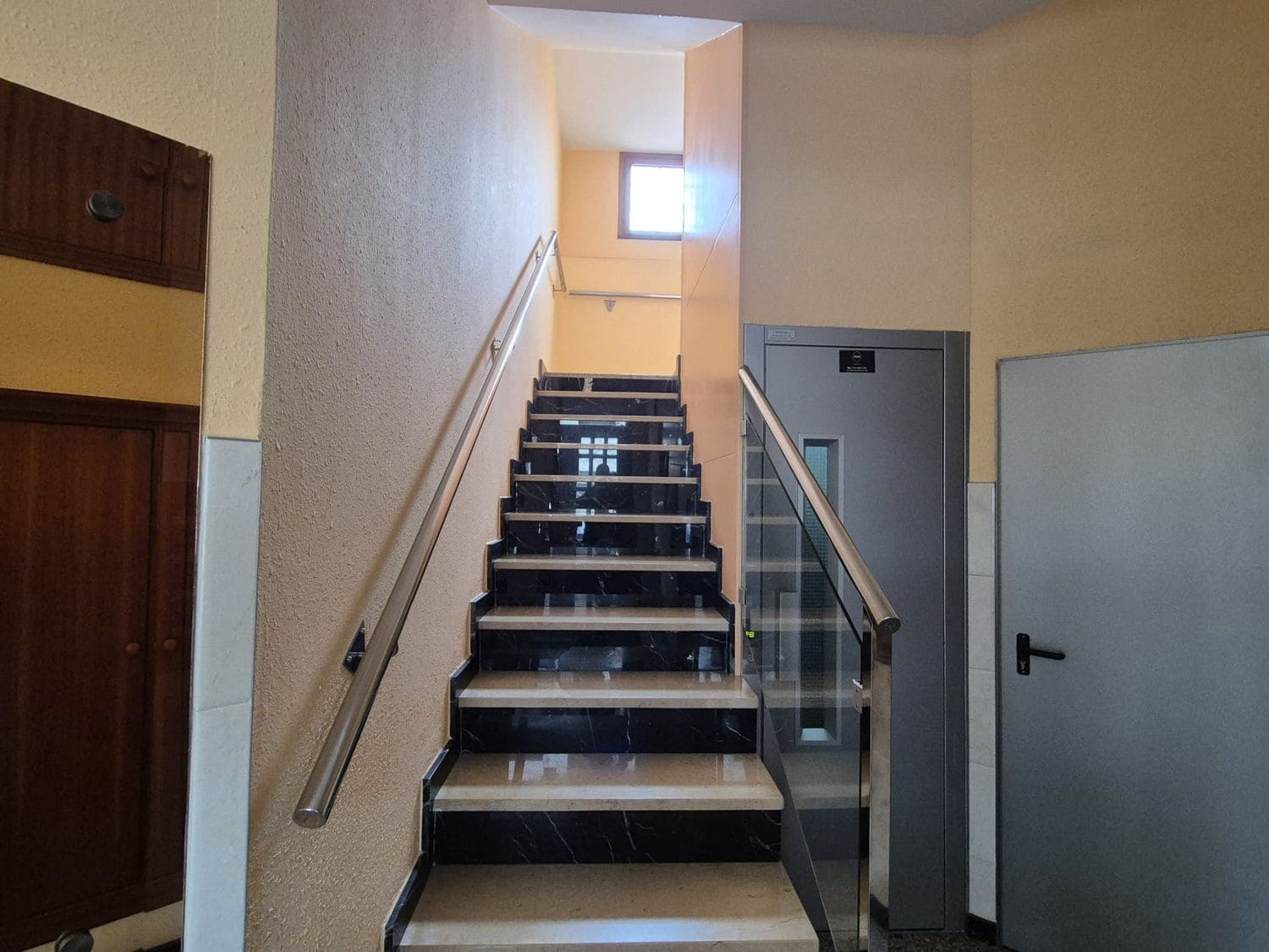 2 Zimmer Apartment zu verkaufen in Aller mit Garage - 100.000 € (Ref: 9470499)