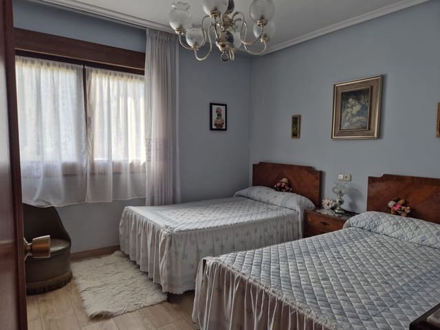 2 sovrum Lägenhet till salu i Aller med garage - 100 000 € (Ref: 9470499)