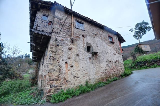 Quinta/Casa Rural para venda em Tineo com garagem - 60 000 € (Ref: 9470500)