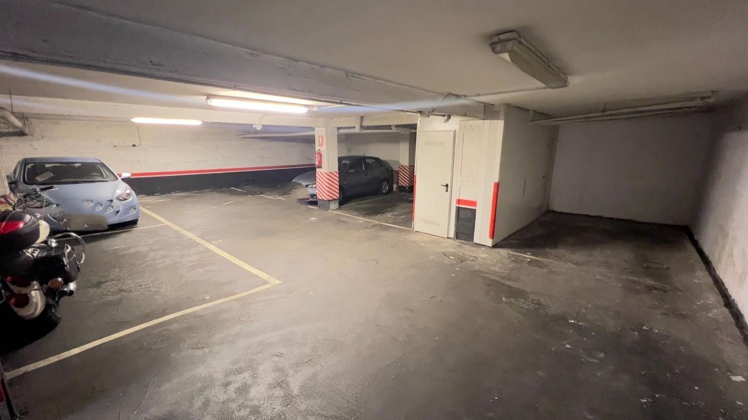 Garage zu vermieten in Gijon - 100 € (Ref: 9470501)