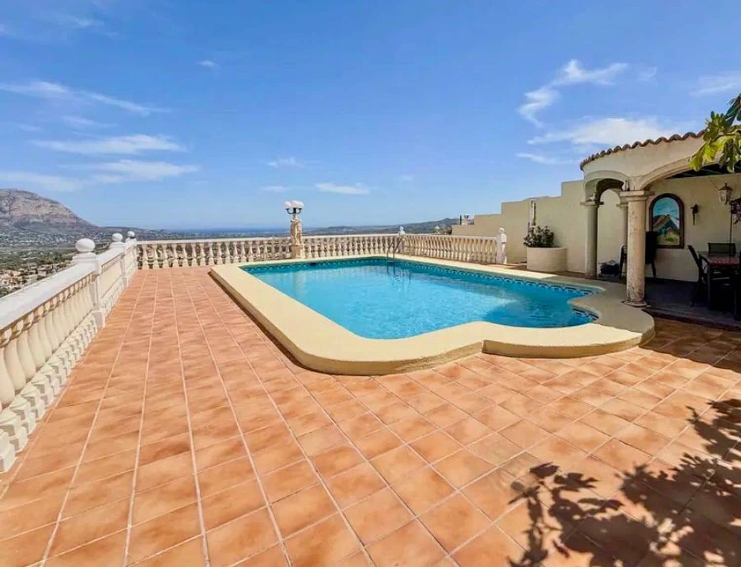 5 Zimmer Villa zu verkaufen in Monte Pedreguer mit Pool Garage - 595.000 € (Ref: 9470503)