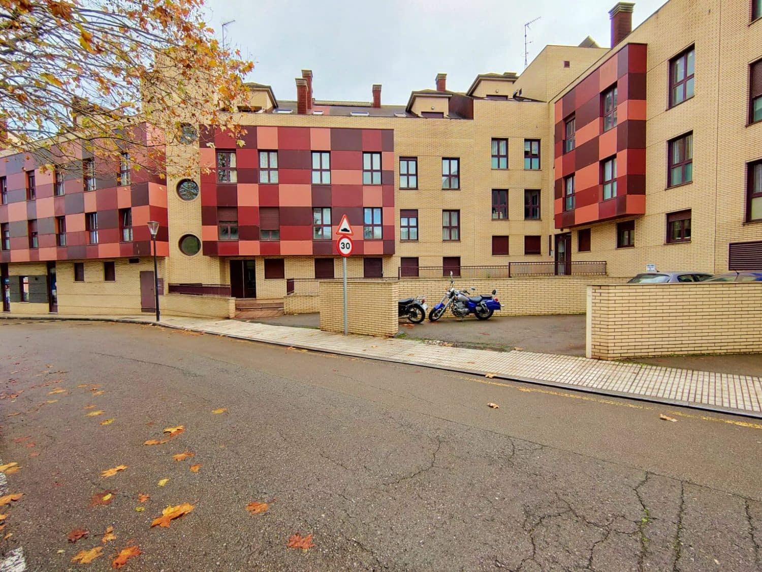 1 slaapkamer Appartement te koop in Gijon met garage - € 119.900 (Ref: 9470805)