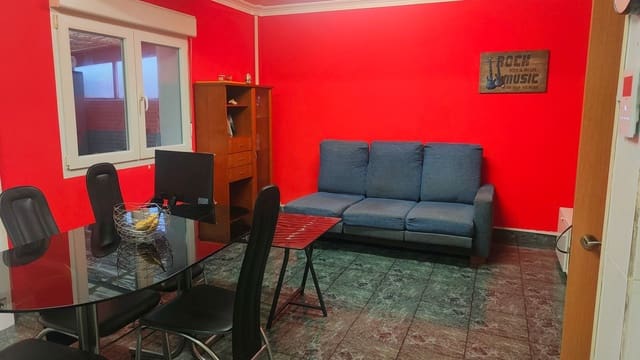 3 slaapkamer Appartement te koop in Centro Urbano, Gijón met garage - € 149.000 (Ref: 9471946)