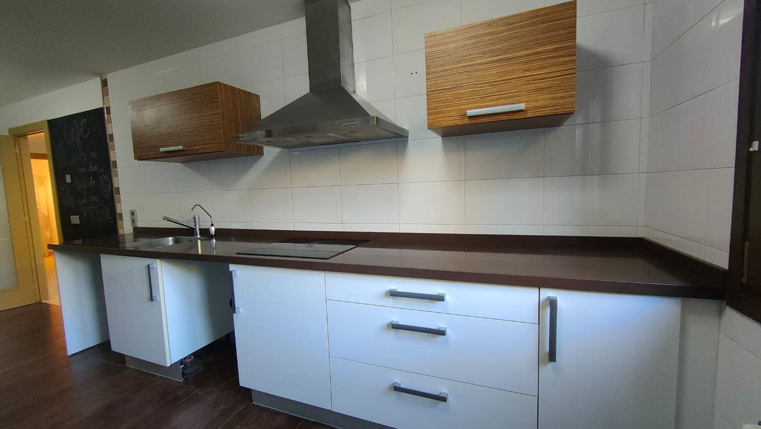 4 bedroom Villa for sale in Siero with garage - € 390,000 (Ref: 9480848)