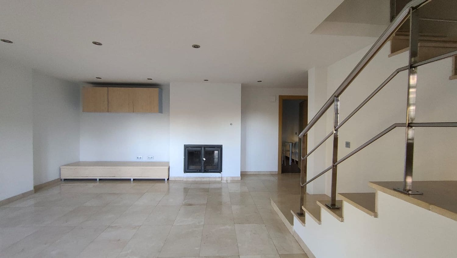 4 bedroom Villa for sale in Siero with garage - € 390,000 (Ref: 9480848)