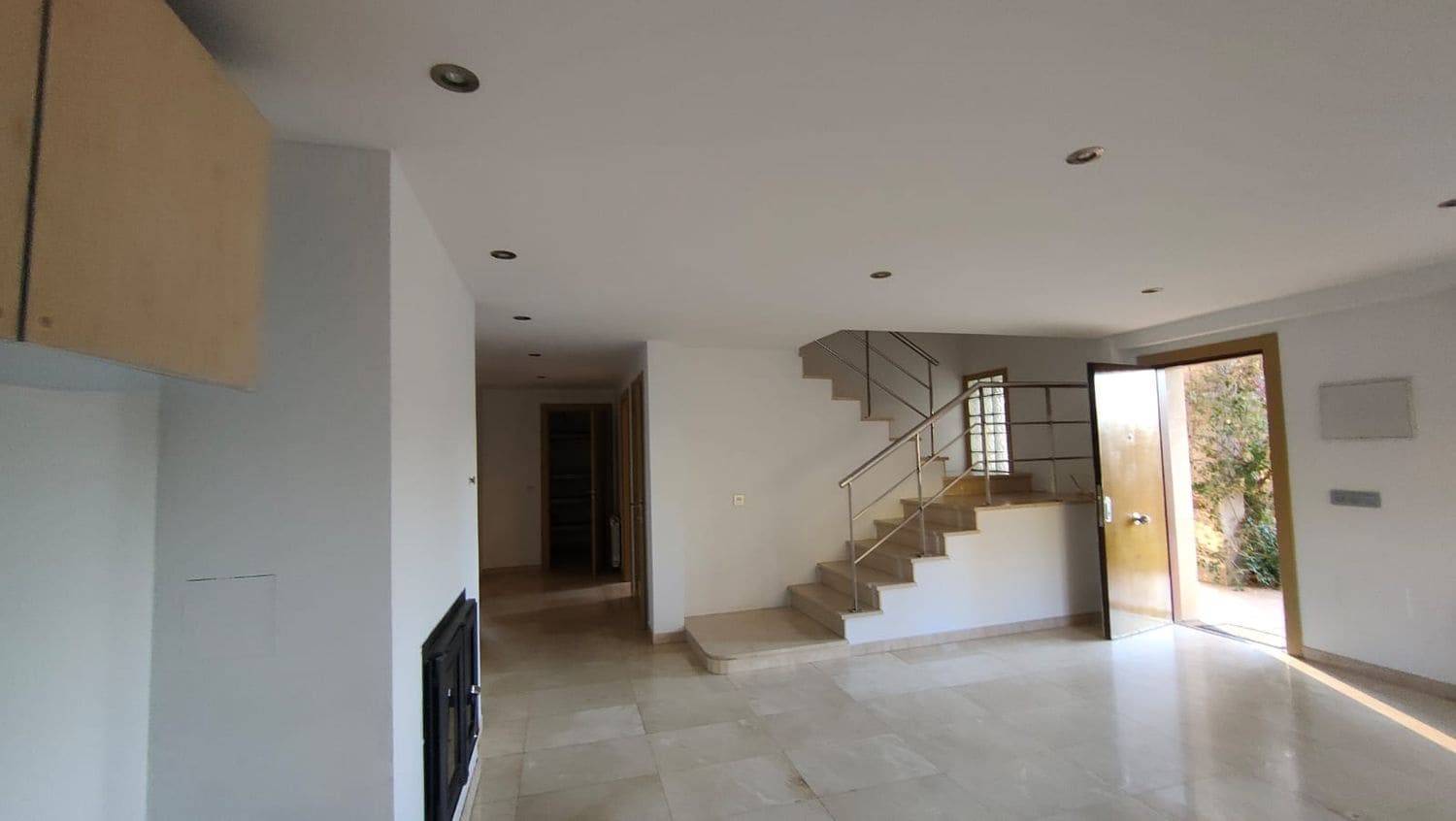 4 bedroom Villa for sale in Siero with garage - € 390,000 (Ref: 9480848)