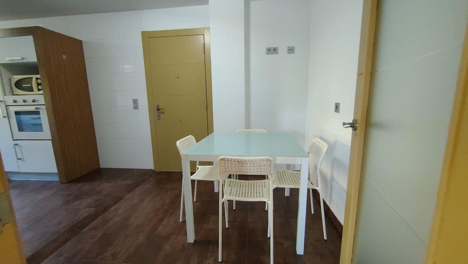 4 bedroom Villa for sale in Siero with garage - € 390,000 (Ref: 9480848)