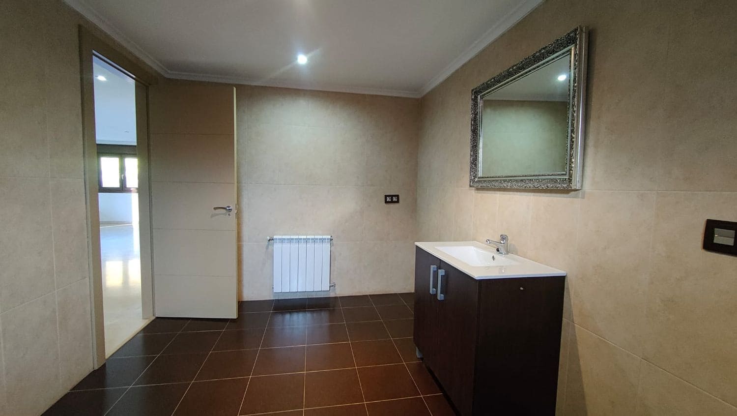 4 bedroom Villa for sale in Siero with garage - € 390,000 (Ref: 9480848)