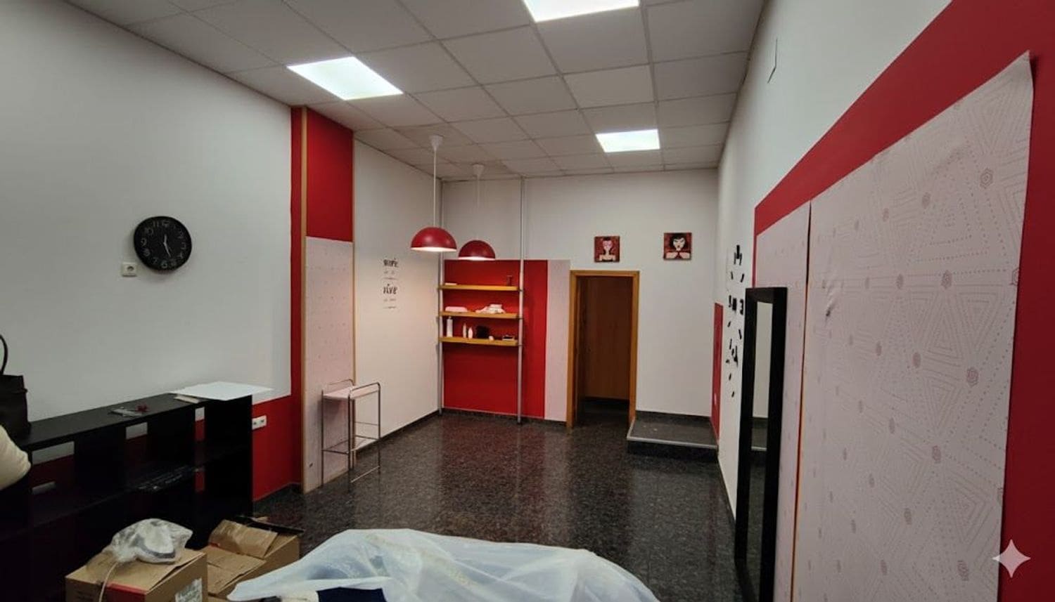 Commercial for sale in Gijon - € 53,000 (Ref: 9481669)