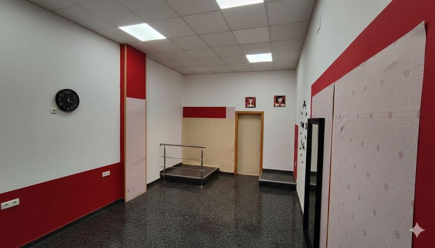 Commercial for sale in Gijon - € 53,000 (Ref: 9481669)