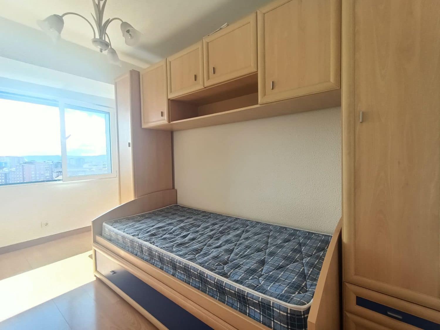 2 slaapkamer Appartement te koop in Gijon met garage - € 225.000 (Ref: 9485499)