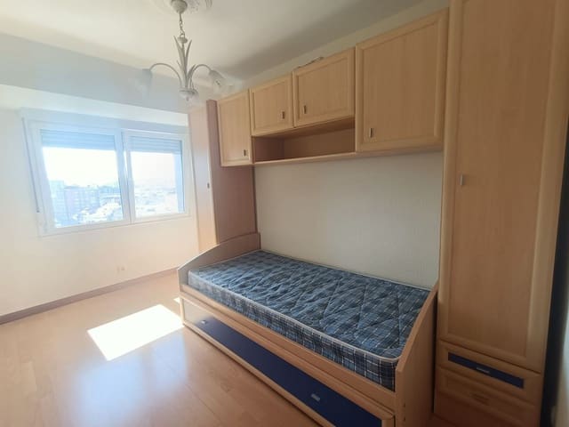 2 slaapkamer Appartement te koop in Centro Urbano, Gijón met garage - € 225.000 (Ref: 9485499)