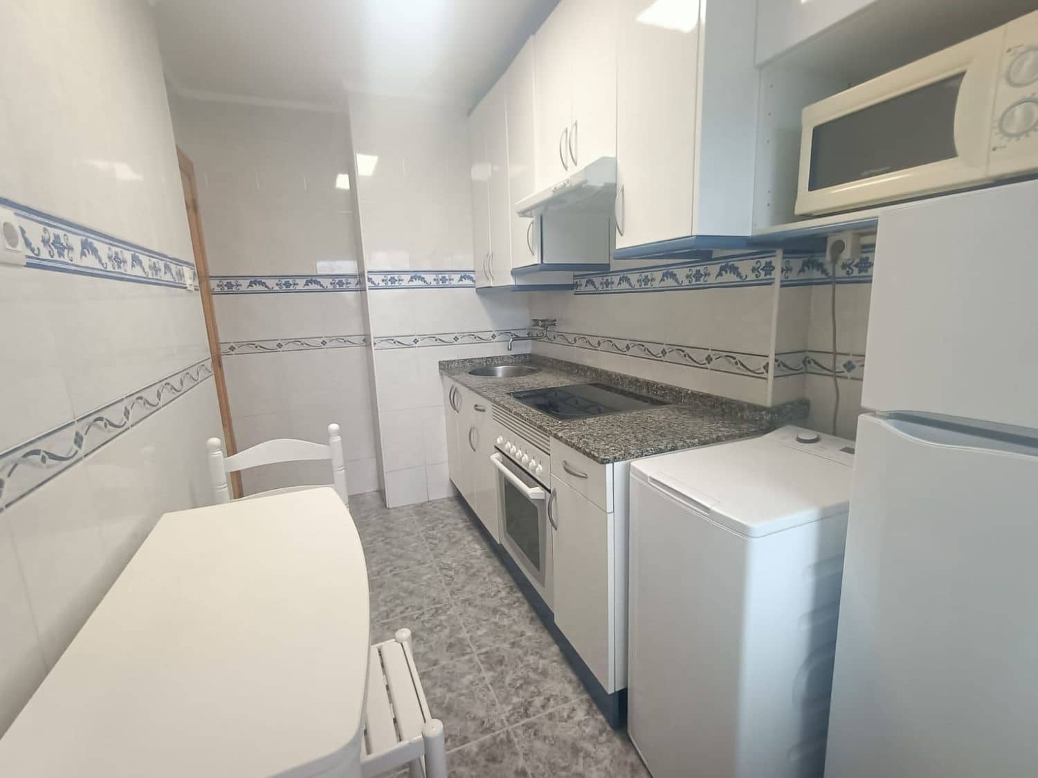 2 slaapkamer Appartement te koop in Gijon met garage - € 225.000 (Ref: 9485499)
